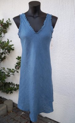 Jeansblå Knälång Ärmlös Linneklänning. Made in Italy