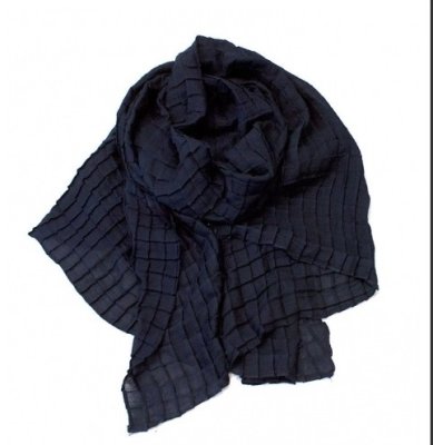 Marinblå Plisserad Scarf Rosenvinge